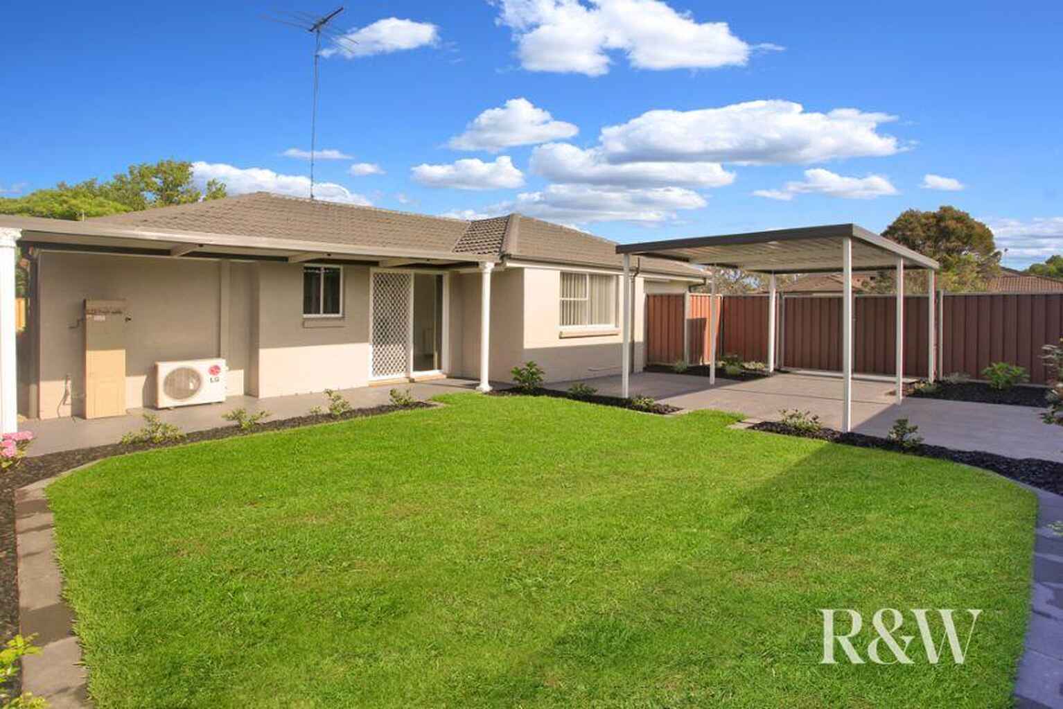 76 Alpine Circuit St Clair