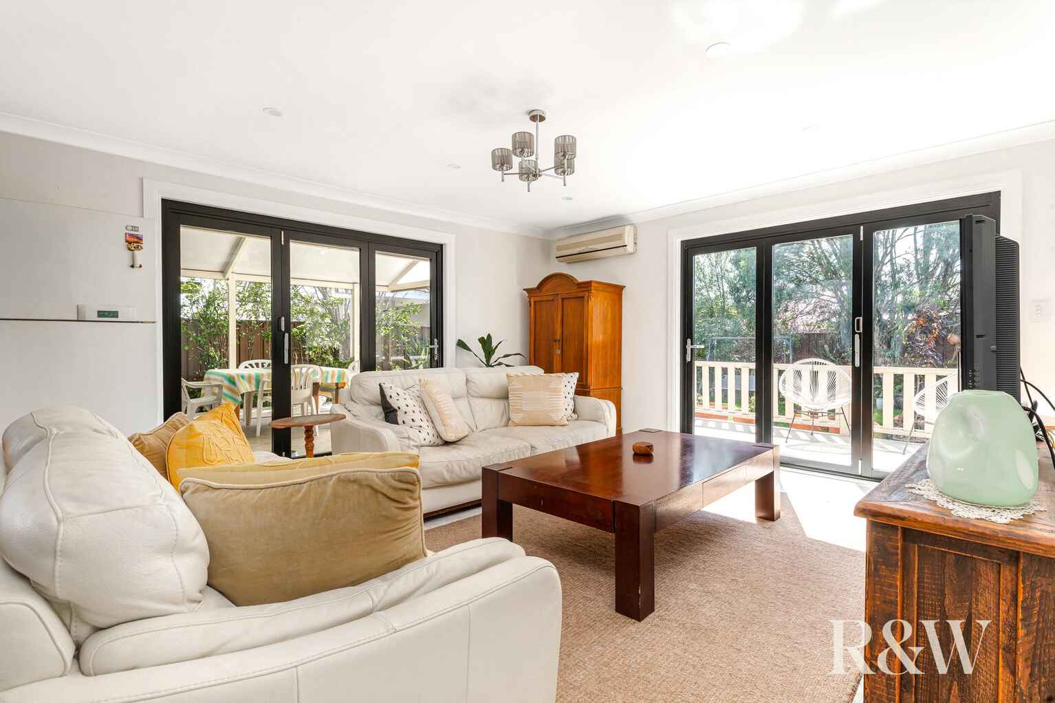 19 Rotorua Road St Clair 19 Rotorua Road St Clair