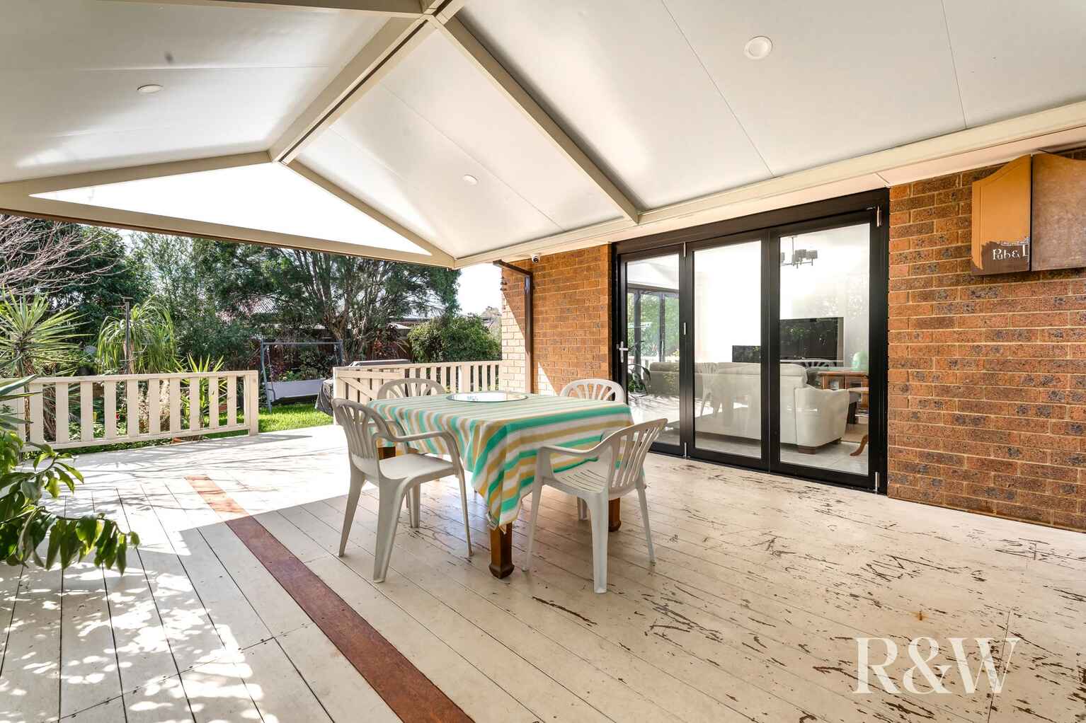 19 Rotorua Road St Clair 19 Rotorua Road St Clair