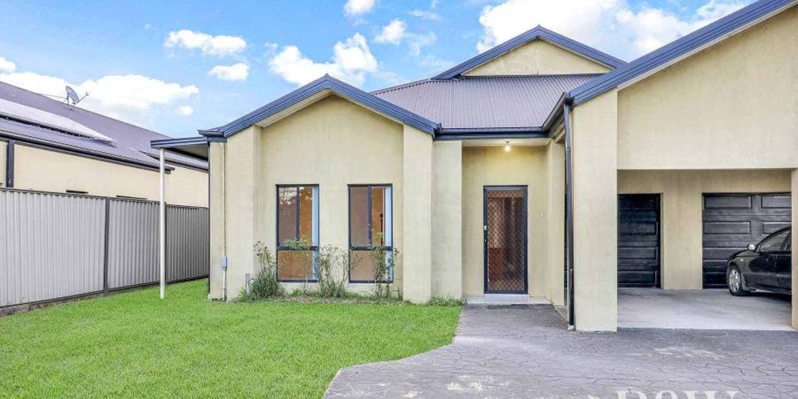 2/111 Melbourne Street Oxley Park