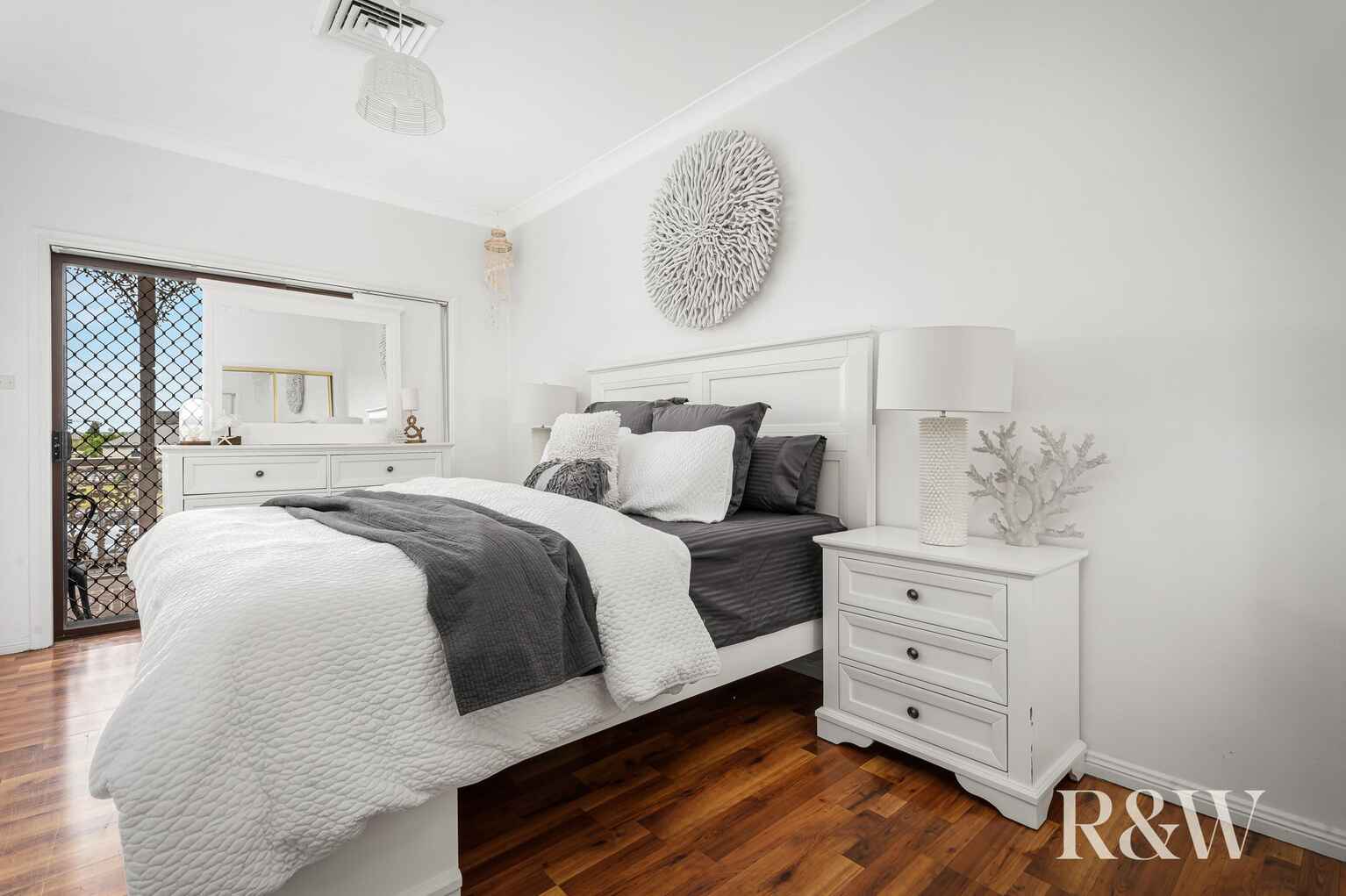 4 Nalong Street St Clair 4 Nalong Street St Clair