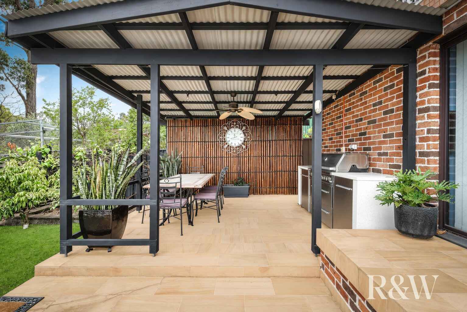 4 Nalong Street St Clair 4 Nalong Street St Clair