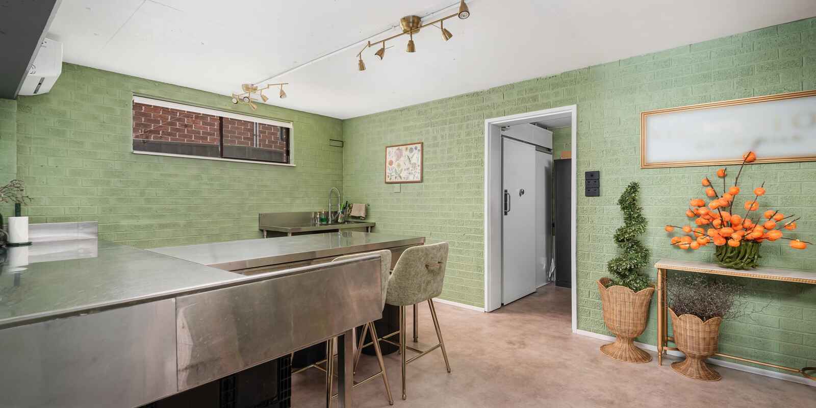 4 Nalong Street St Clair 4 Nalong Street St Clair