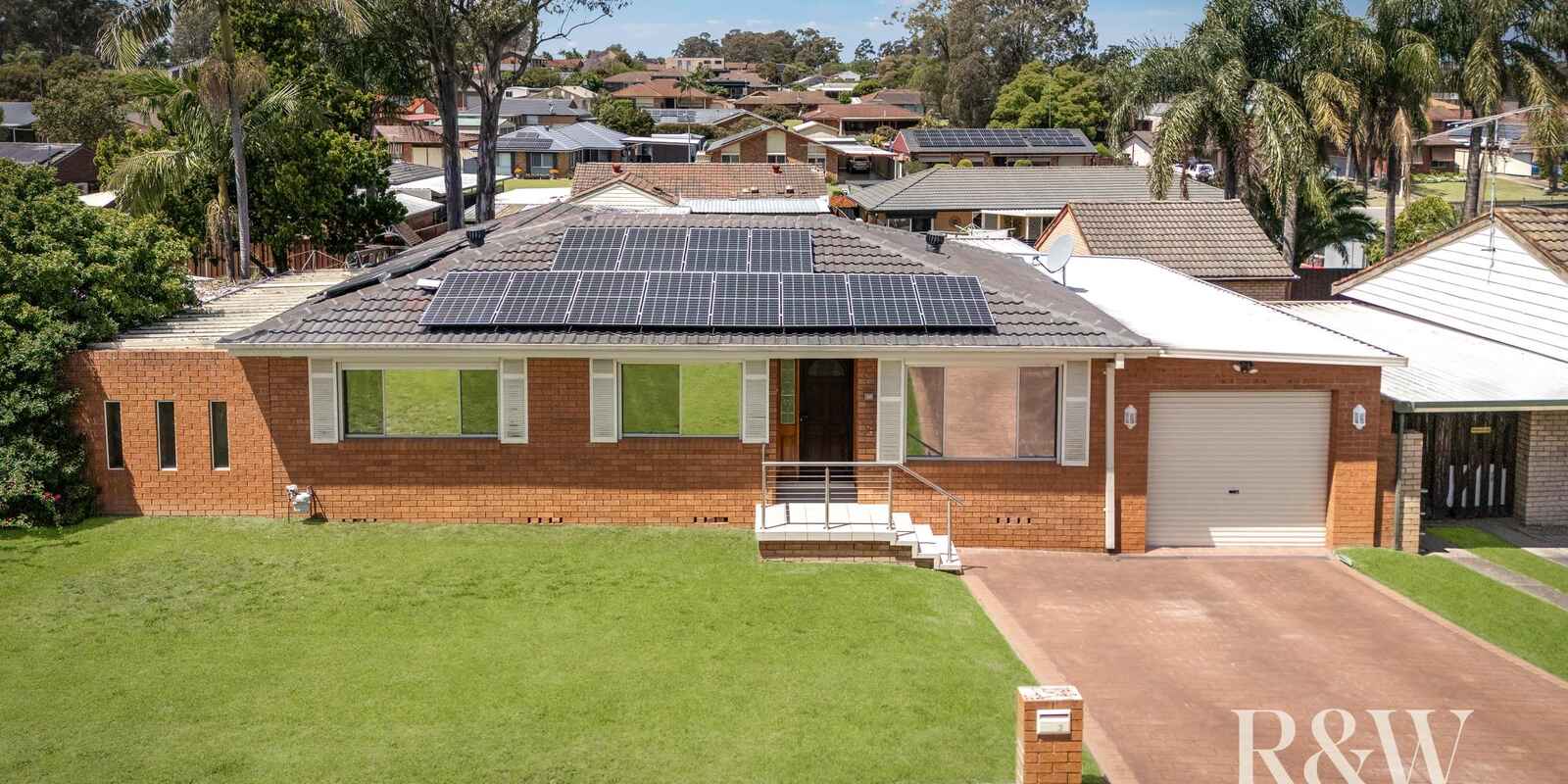 32 Endeavour Avenue St Clair 32 Endeavour Avenue St Clair