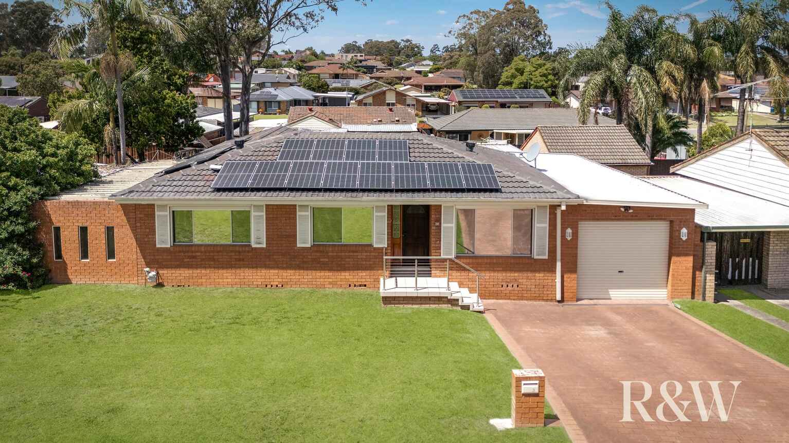 32 Endeavour Avenue St Clair 32 Endeavour Avenue St Clair