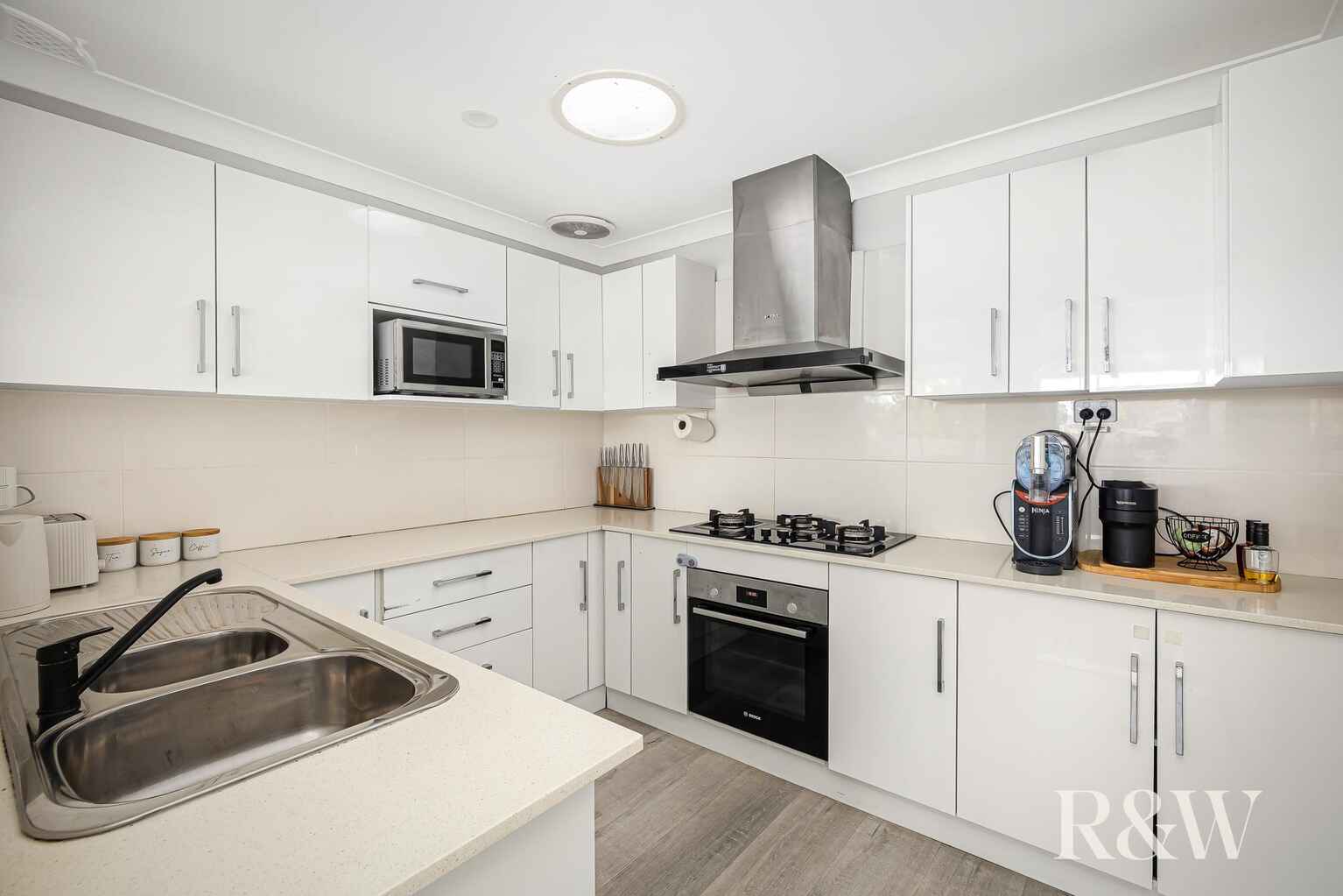 32 Endeavour Avenue St Clair 32 Endeavour Avenue St Clair