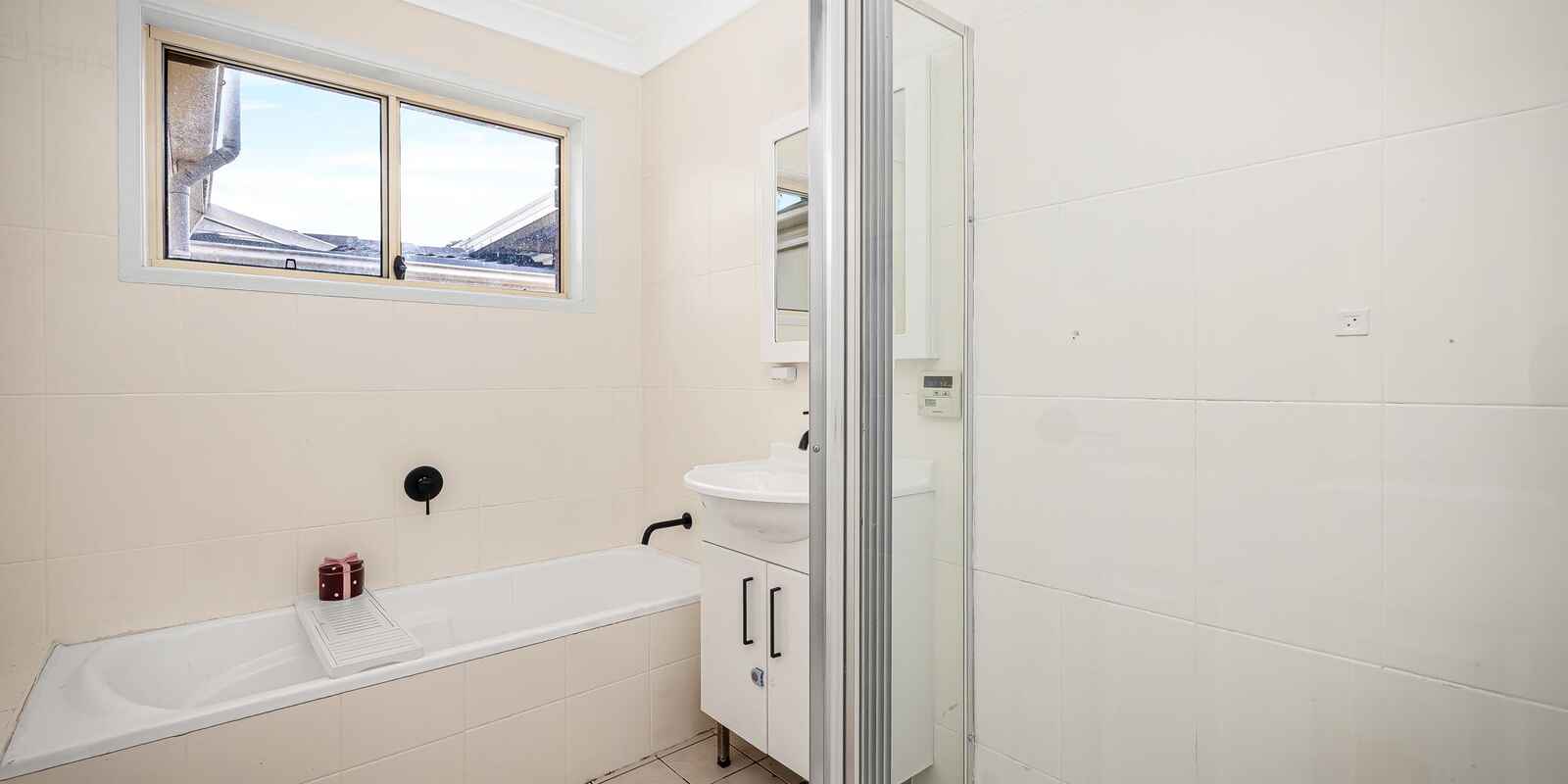 32 Endeavour Avenue St Clair 32 Endeavour Avenue St Clair