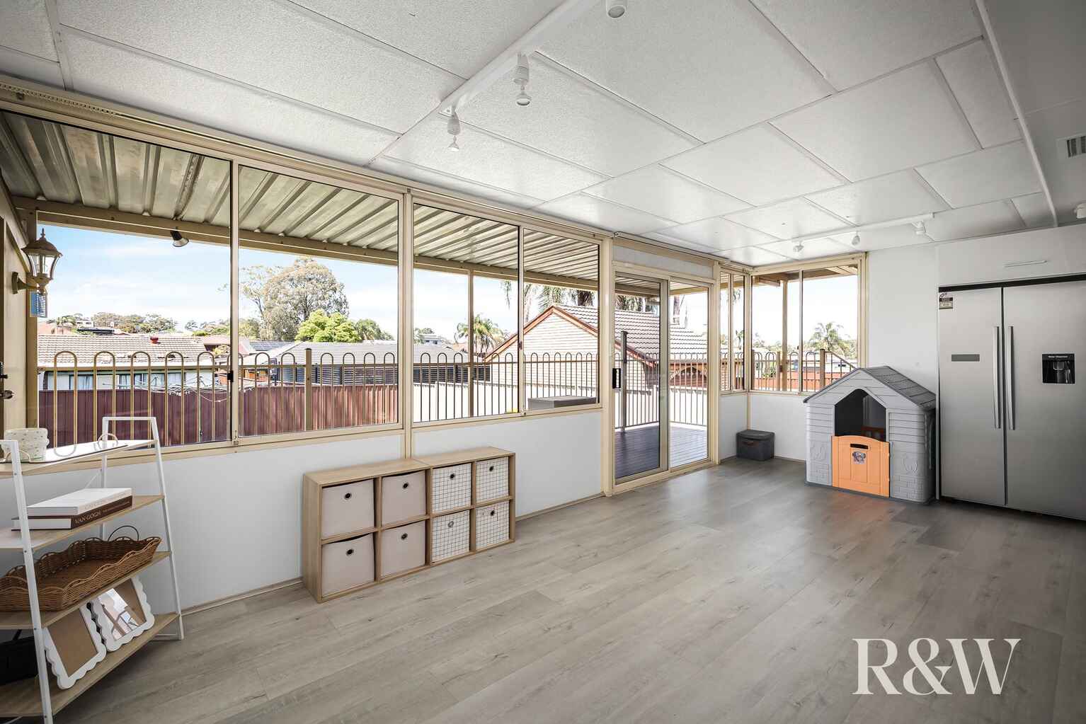 32 Endeavour Avenue St Clair 32 Endeavour Avenue St Clair