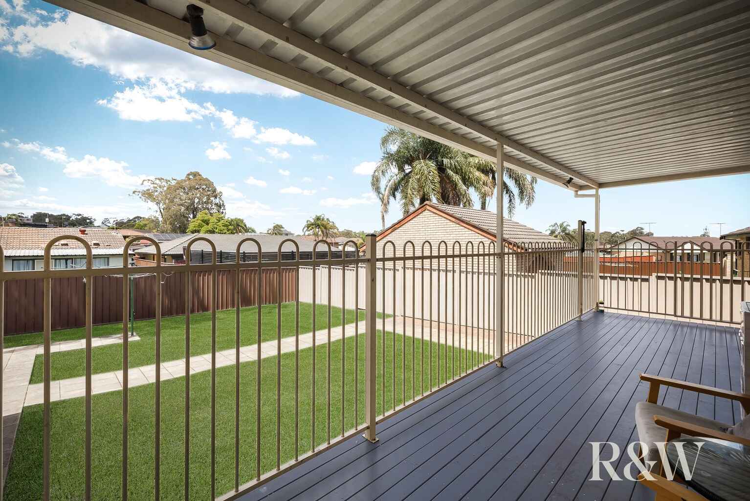 32 Endeavour Avenue St Clair 32 Endeavour Avenue St Clair