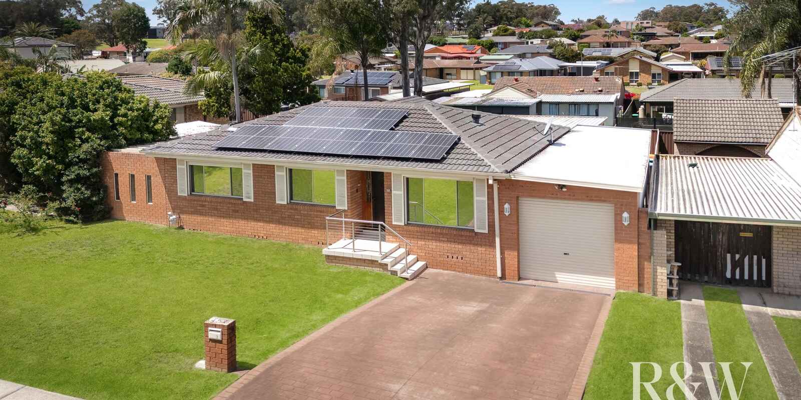 32 Endeavour Avenue St Clair 32 Endeavour Avenue St Clair
