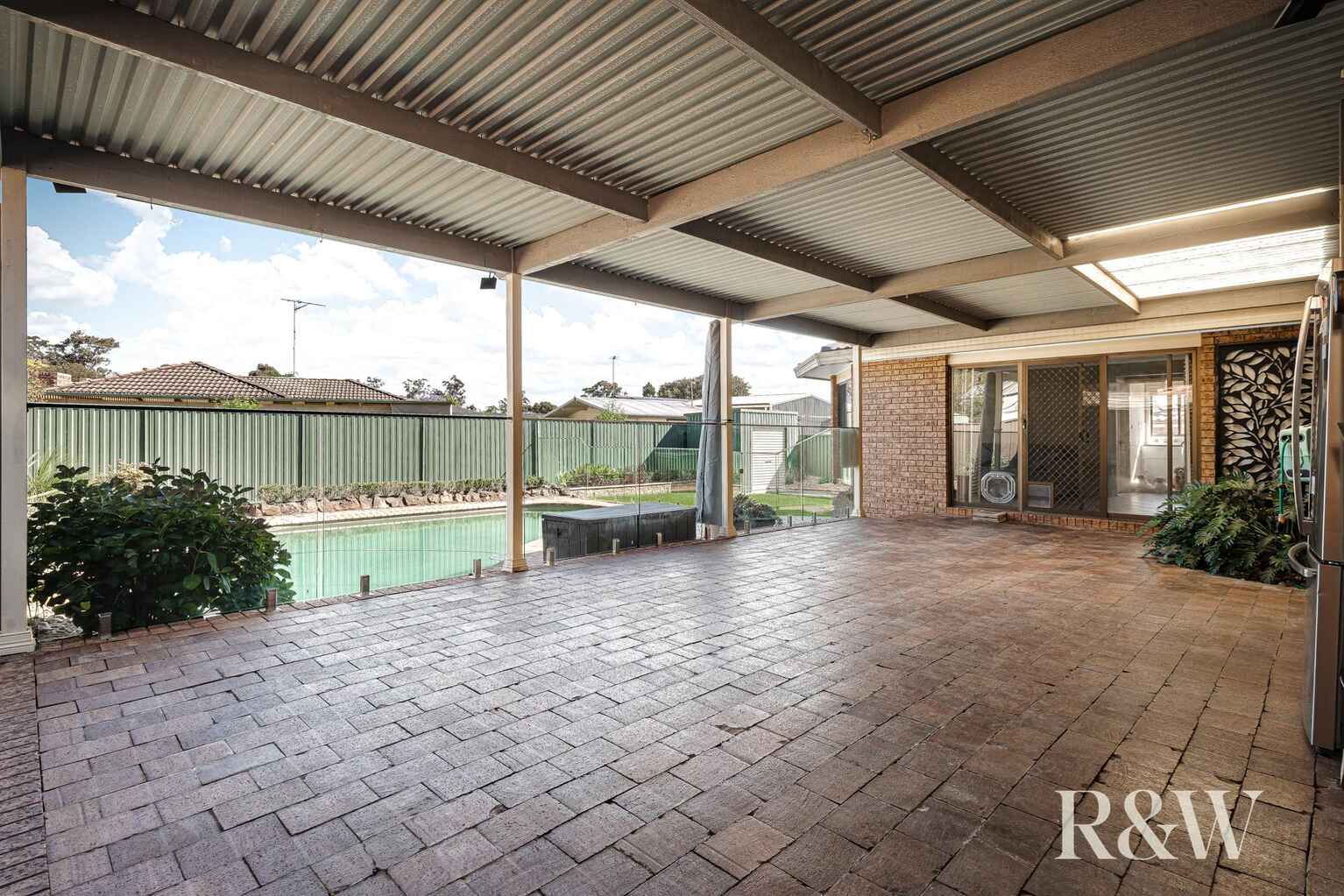 14 Kelmscott Way St Clair 14 Kelmscott Way St Clair