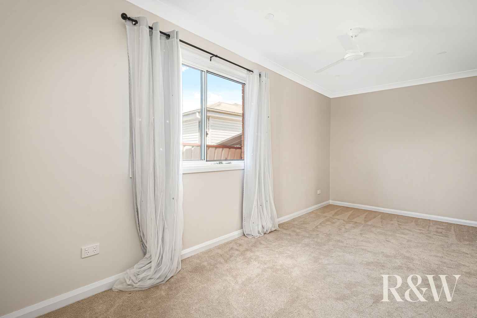 17 Canberra Street Oxley Park 17 Canberra Street Oxley Park