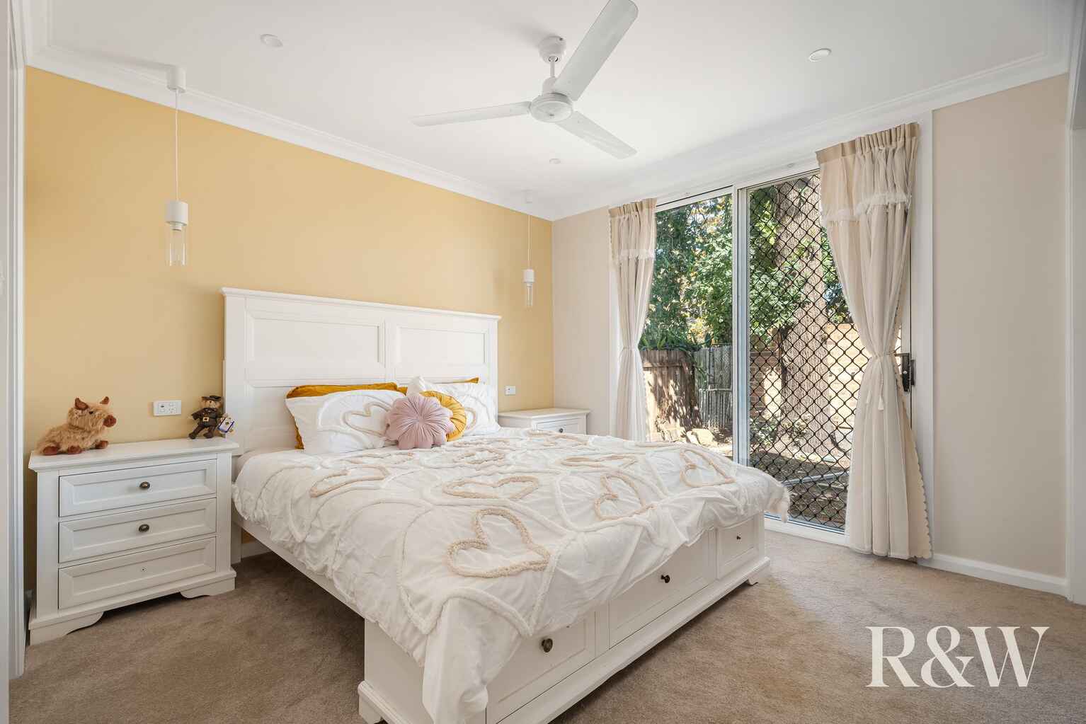 17 Canberra Street Oxley Park 17 Canberra Street Oxley Park