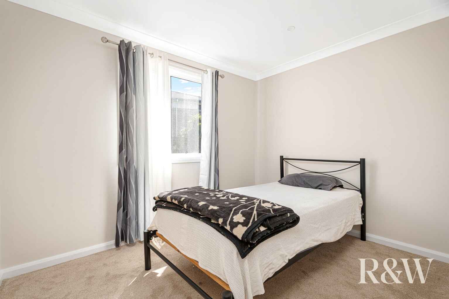 17 Canberra Street Oxley Park 17 Canberra Street Oxley Park