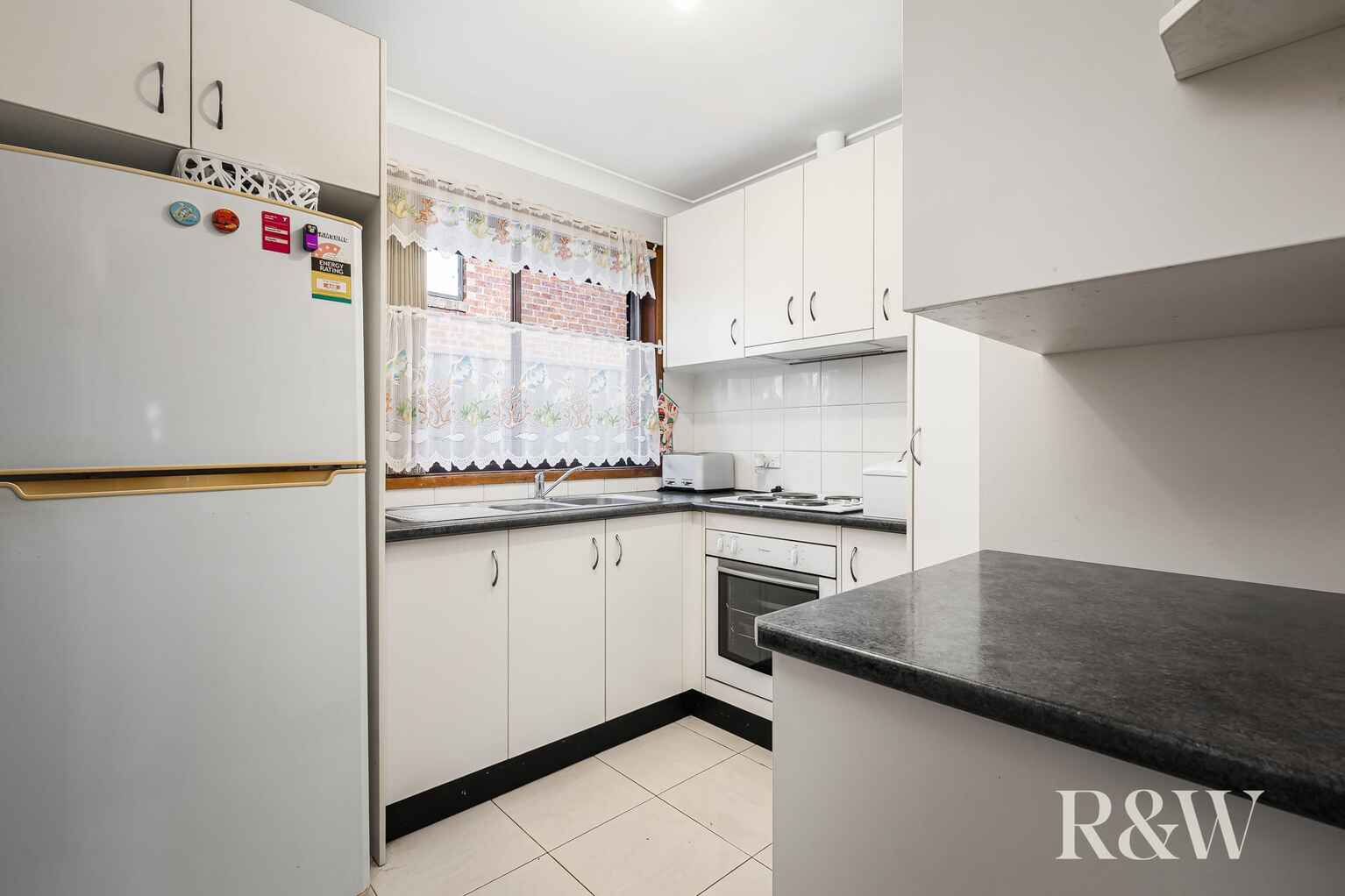 36 Explorers Way St Clair