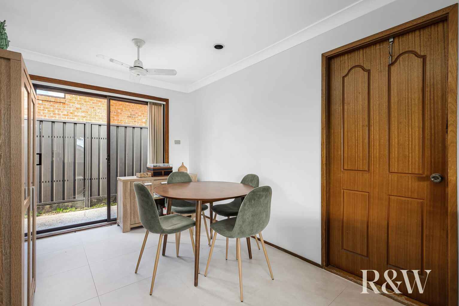 36 Explorers Way St Clair