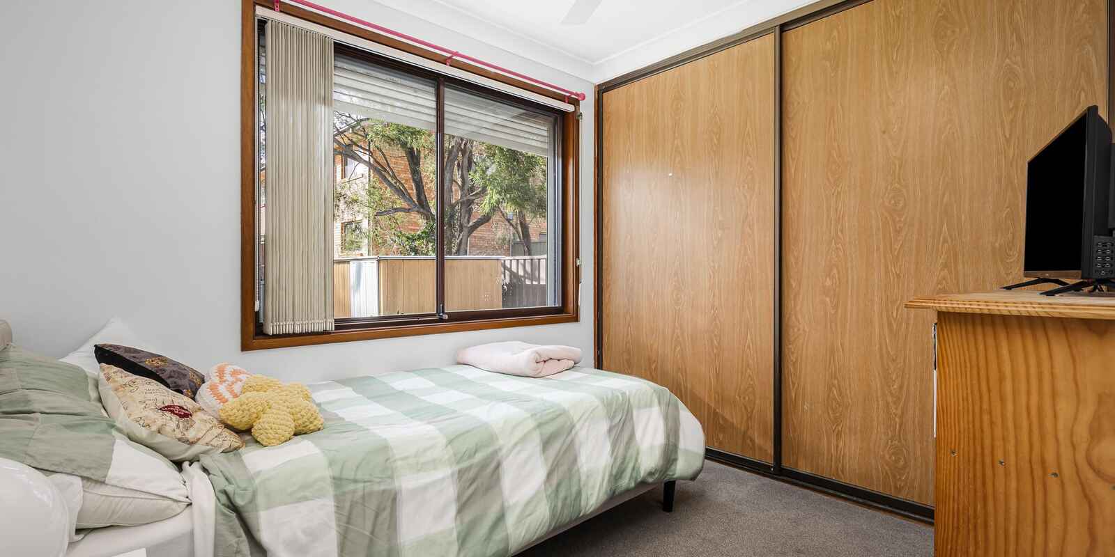 36 Explorers Way St Clair