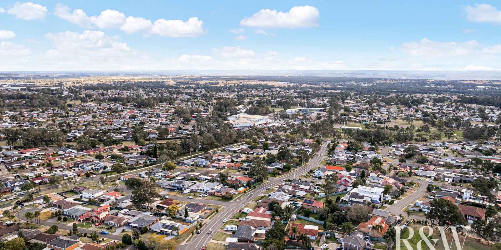 36 Explorers Way St Clair